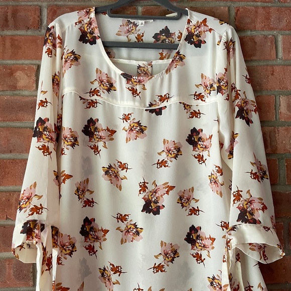 Maurices Cream Floral Blouse - Picture 1 of 14